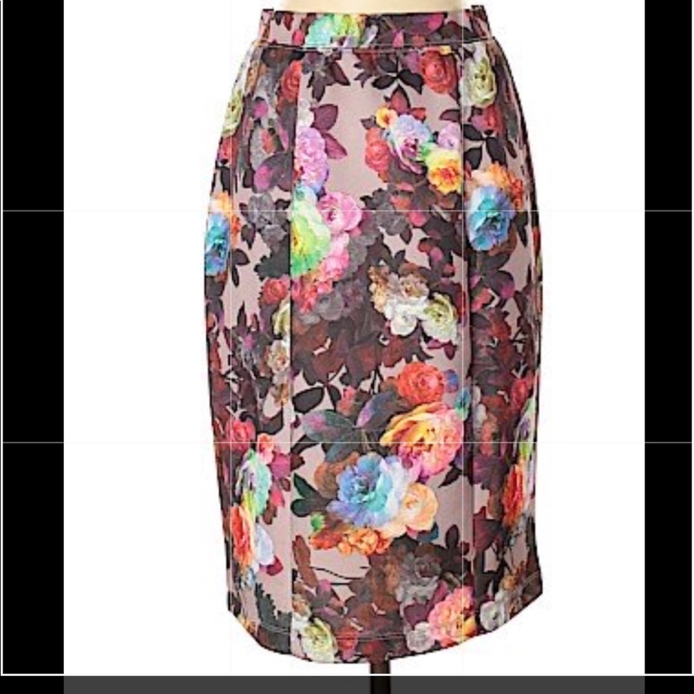 simonton says floral women skirt - Picture 6 of 6